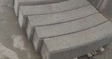 河源芝麻白弧形路牙石