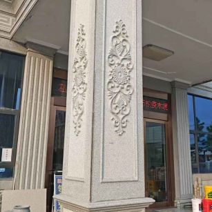 河源芝麻白别墅雕刻柱子  黄金麻