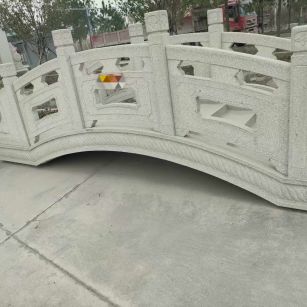 河源芝麻白拱桥，石桥