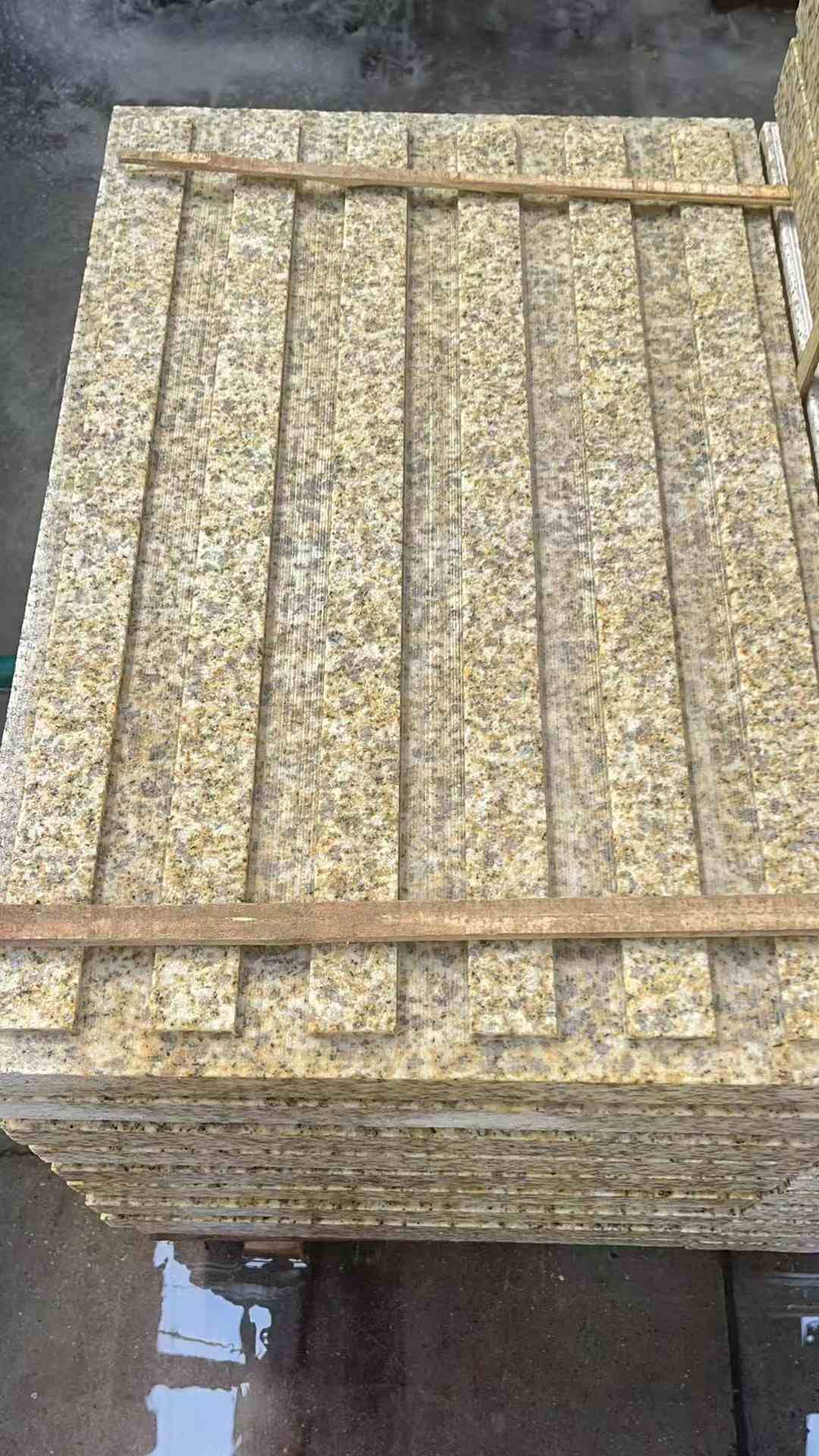河源黄金麻盲道 石材盲道