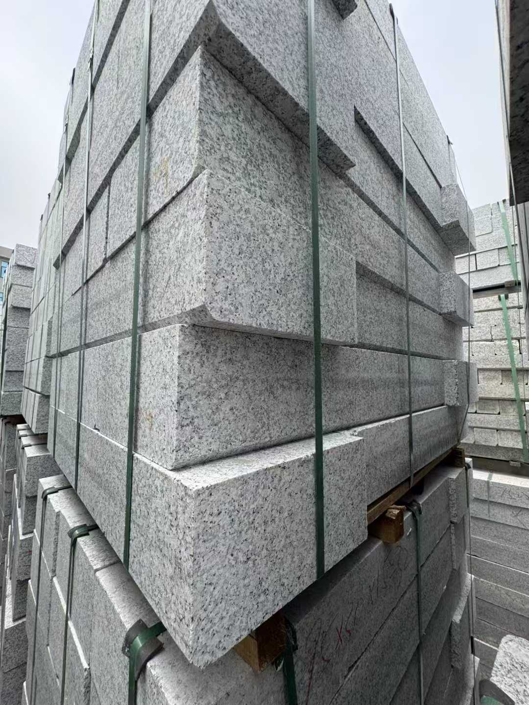 河源芝麻白路牙石 马路牙子
