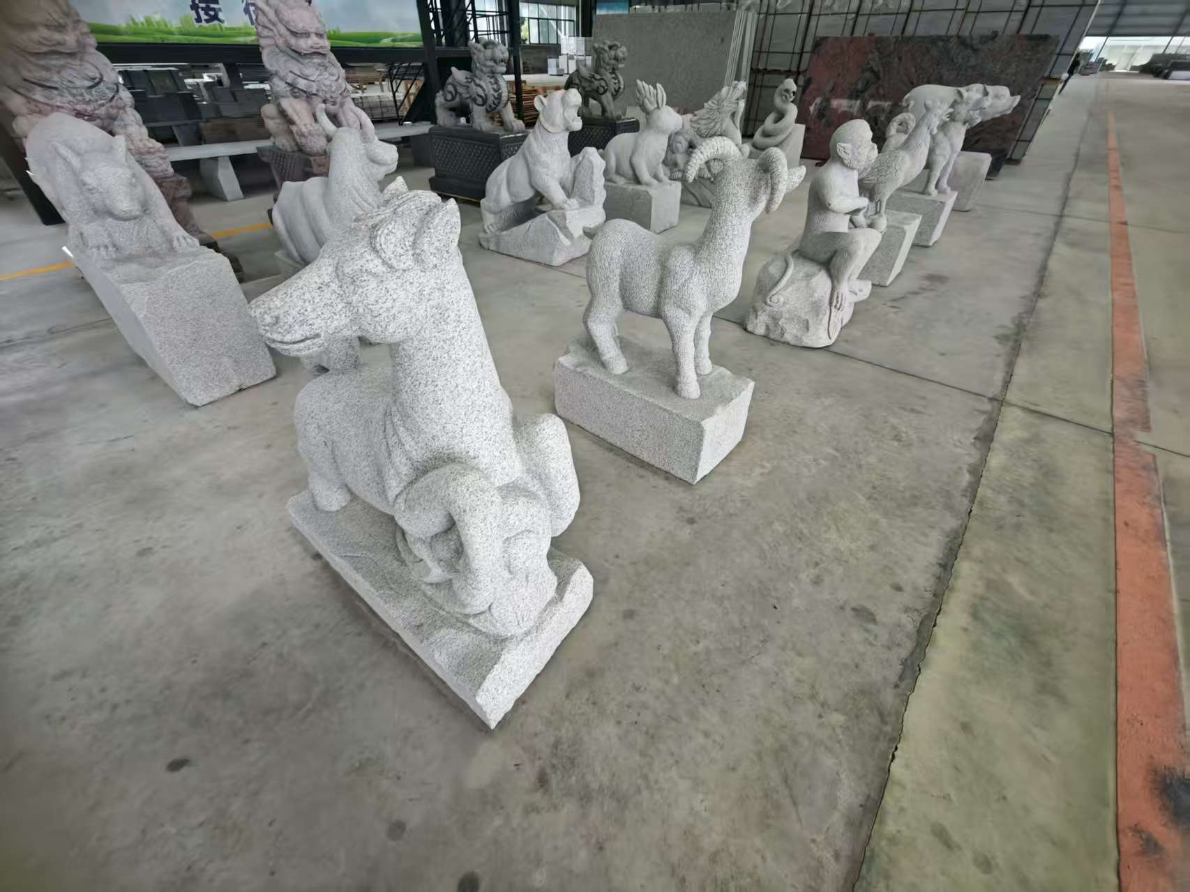 河源芝麻白雕刻 十二生肖 异形雕刻