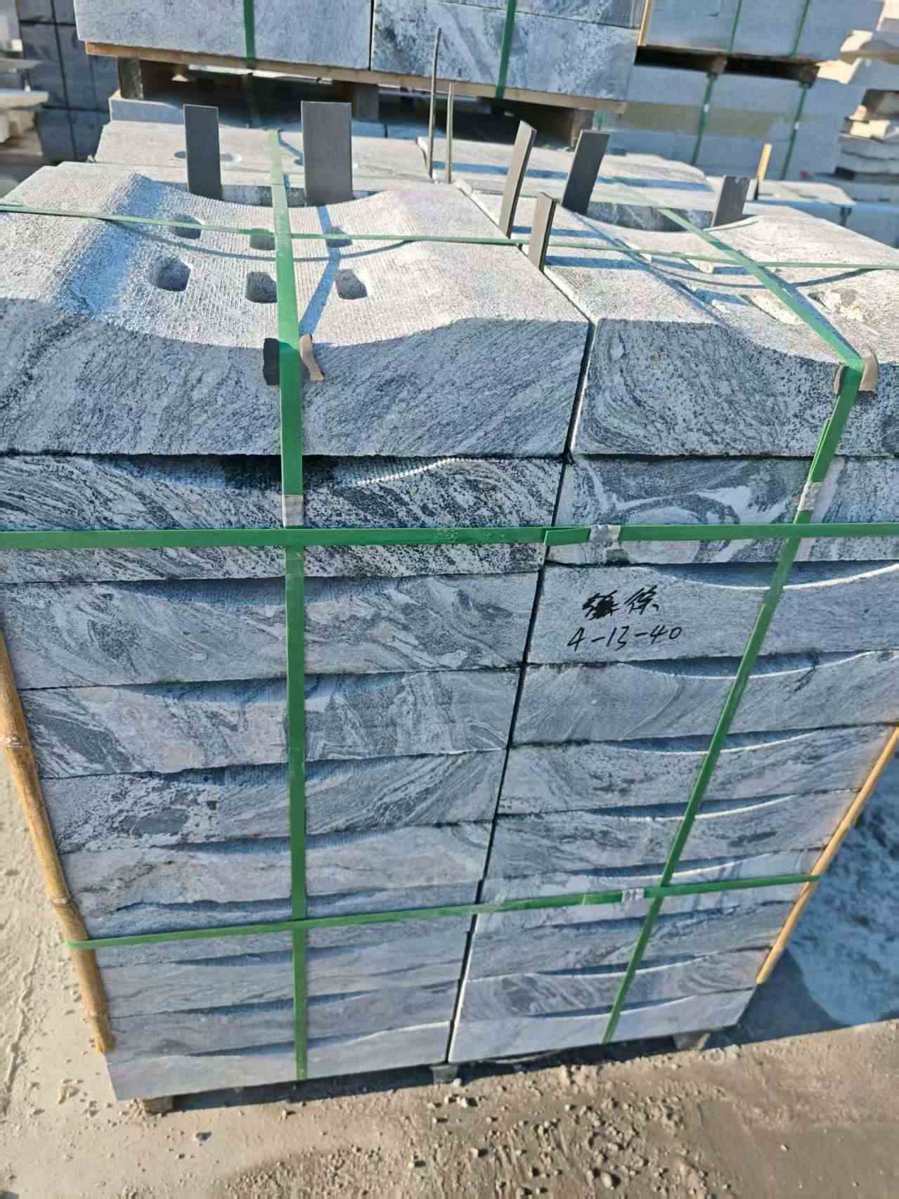 河源浪淘沙水沟盖板